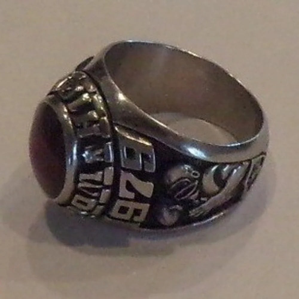 Vintage Woodlawn High School Class Ring Mens Silver bold Red Stone 1979 Knights